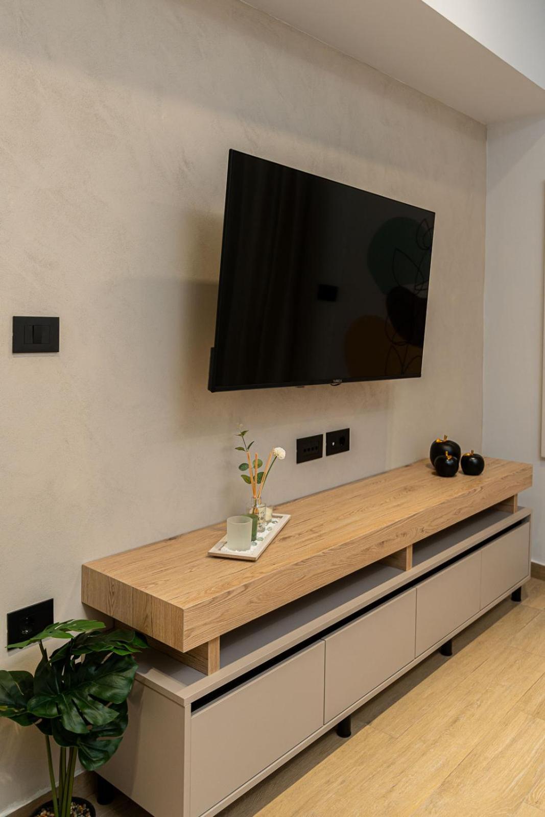 Modern 3 Bedroom Luxury Apartment Tesalonika Bagian luar foto