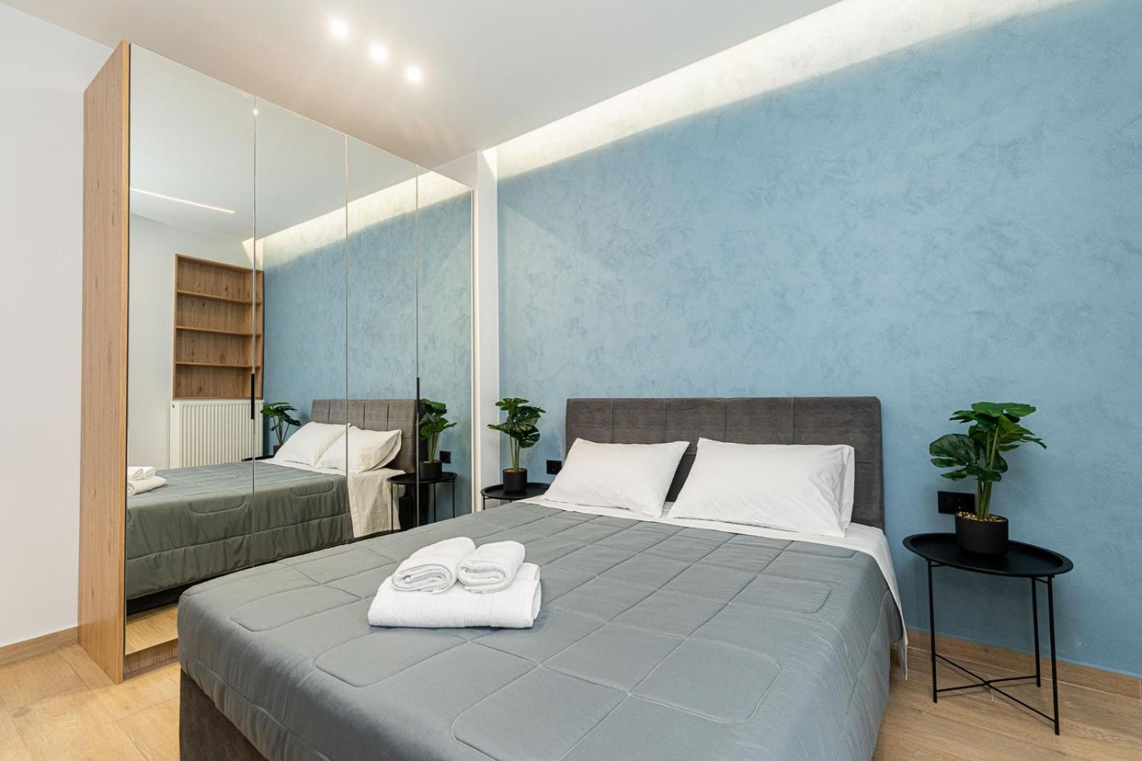 Modern 3 Bedroom Luxury Apartment Tesalonika Bagian luar foto