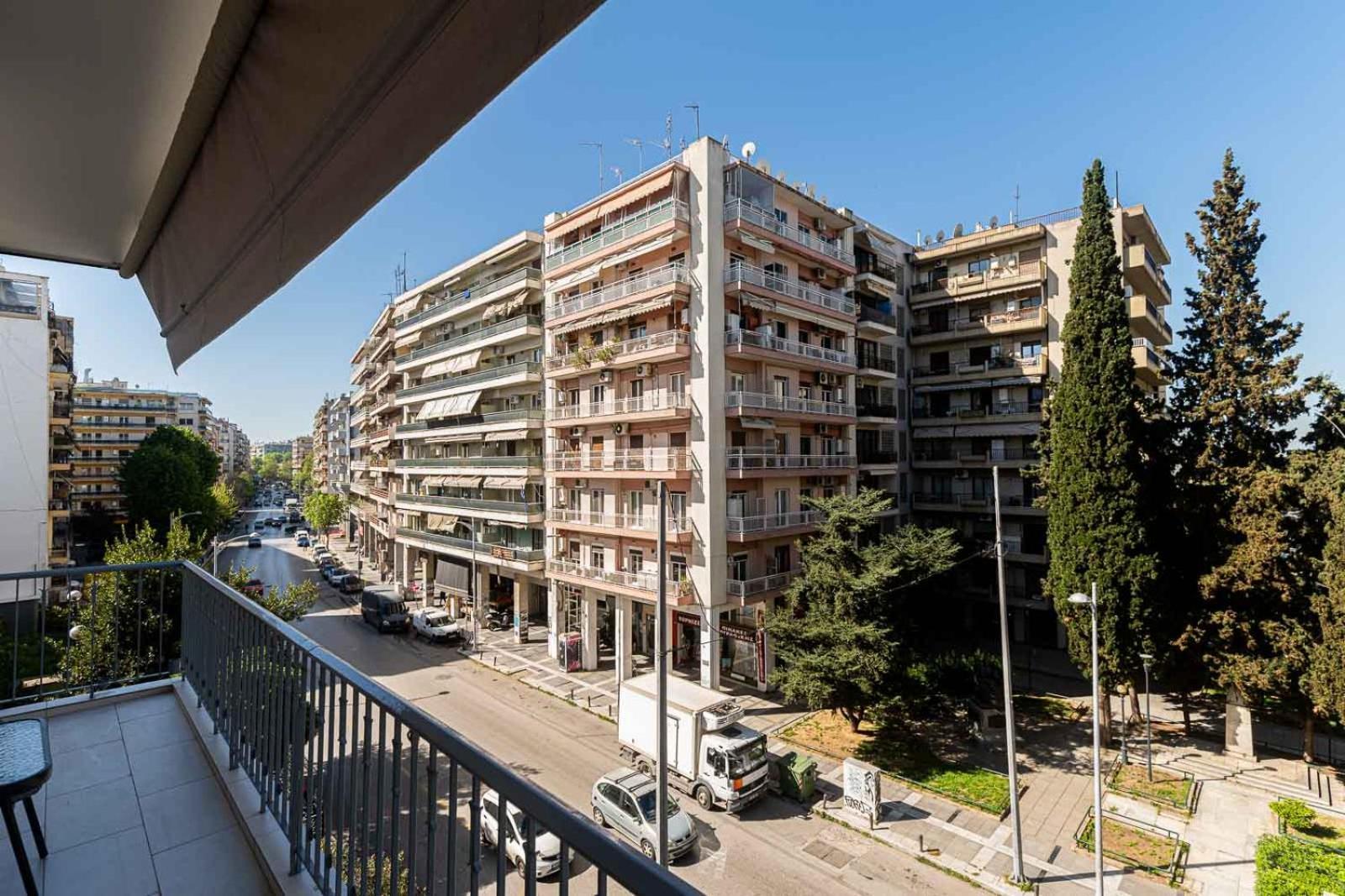 Modern 3 Bedroom Luxury Apartment Tesalonika Bagian luar foto